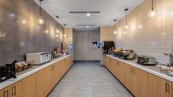 Free daily self-serve breakfast