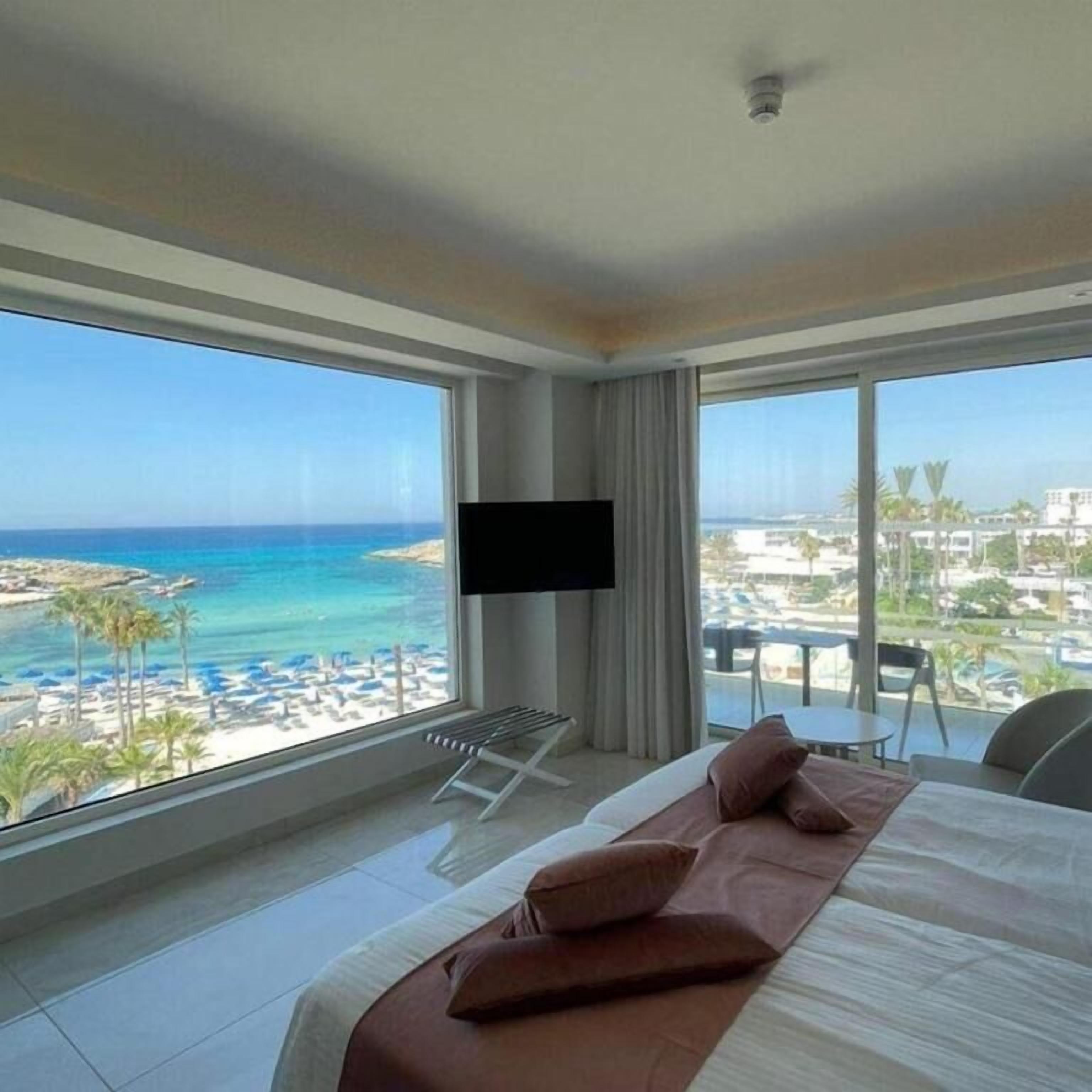 Foto - Chrysomare Beach Hotel & Resort