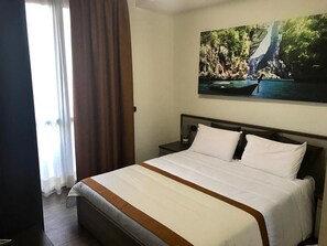 Chambre Simple | Minibar, bureau, Wi-Fi gratuit, draps fournis