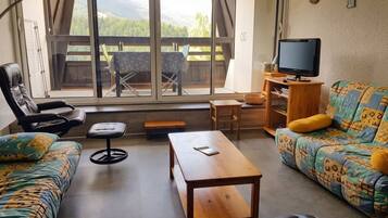 TV, table tennis