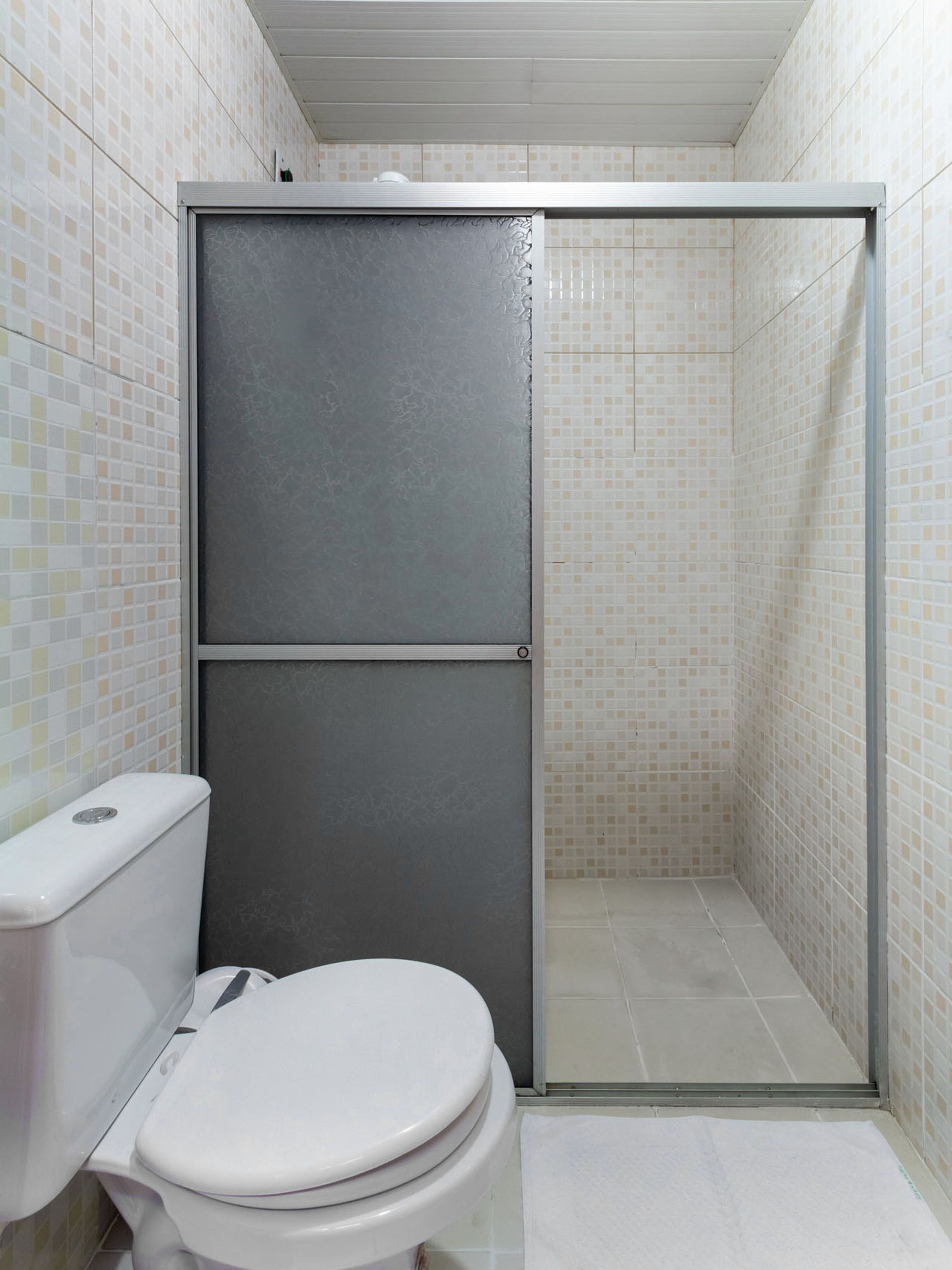 double room | bathroom | shower, towels