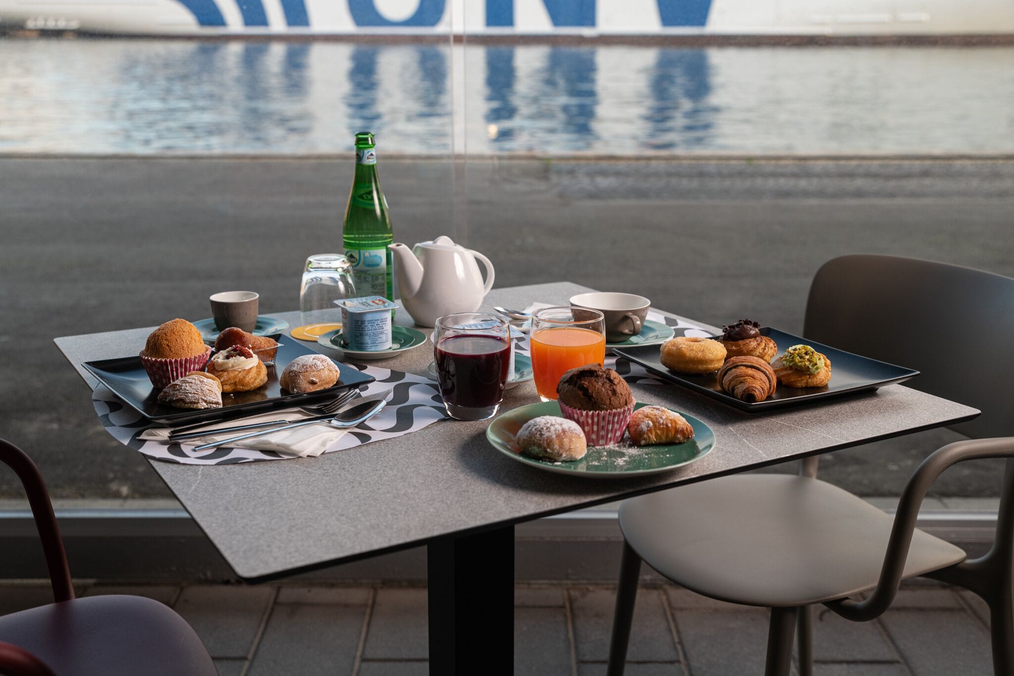 Camera doppia, patio, al piano terra | Biancheria da letto di alta qualità, copriletto in piuma