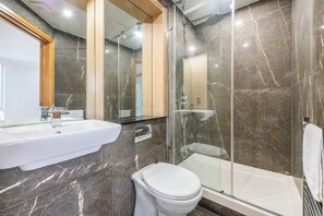 Shower, hair dryer, shampoo