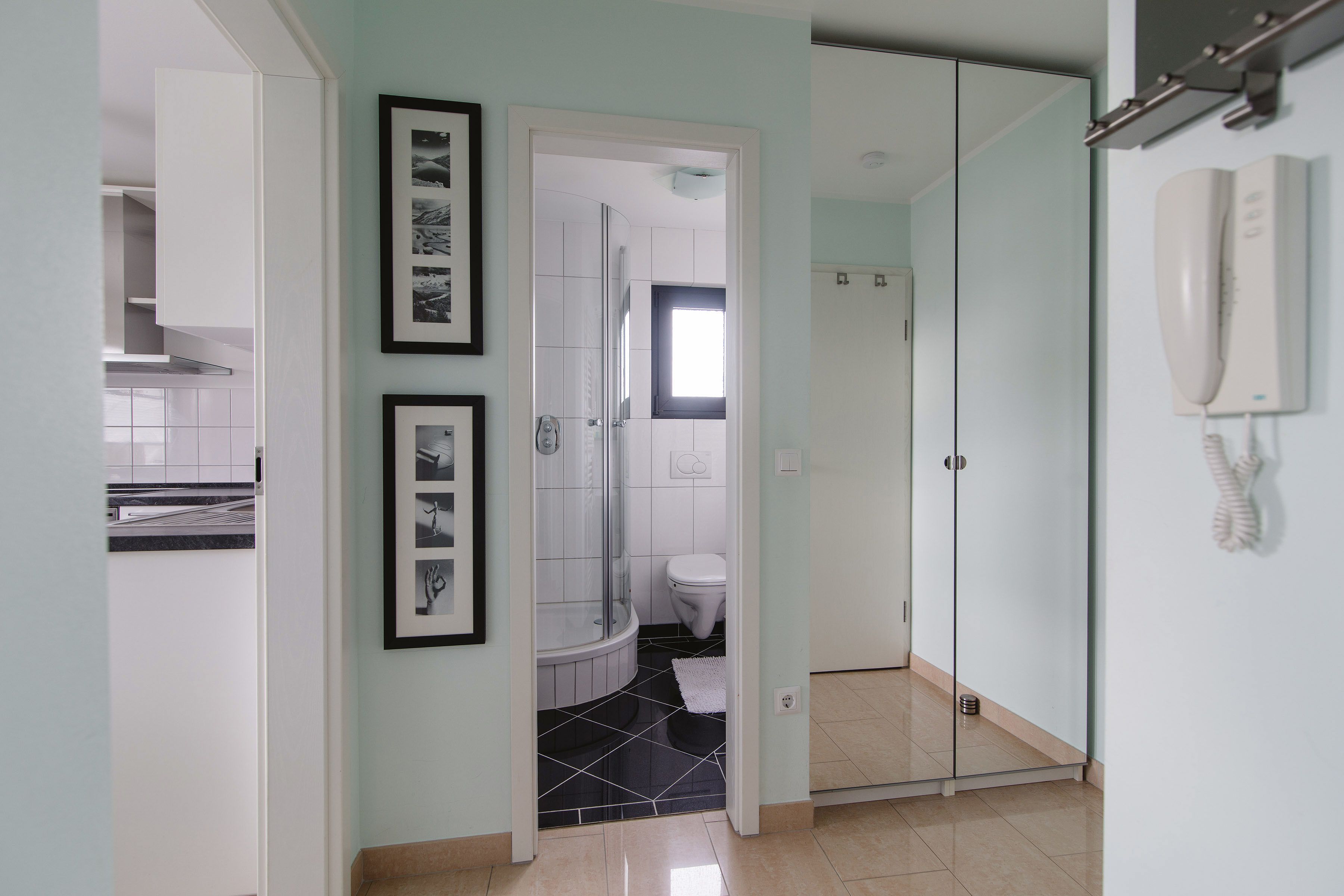 Business-Apartment, Gartenblick | Wohnbereich | Smart-TV, Netflix