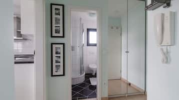 Business-Apartment, Gartenblick | Wohnbereich | Smart-TV, Netflix