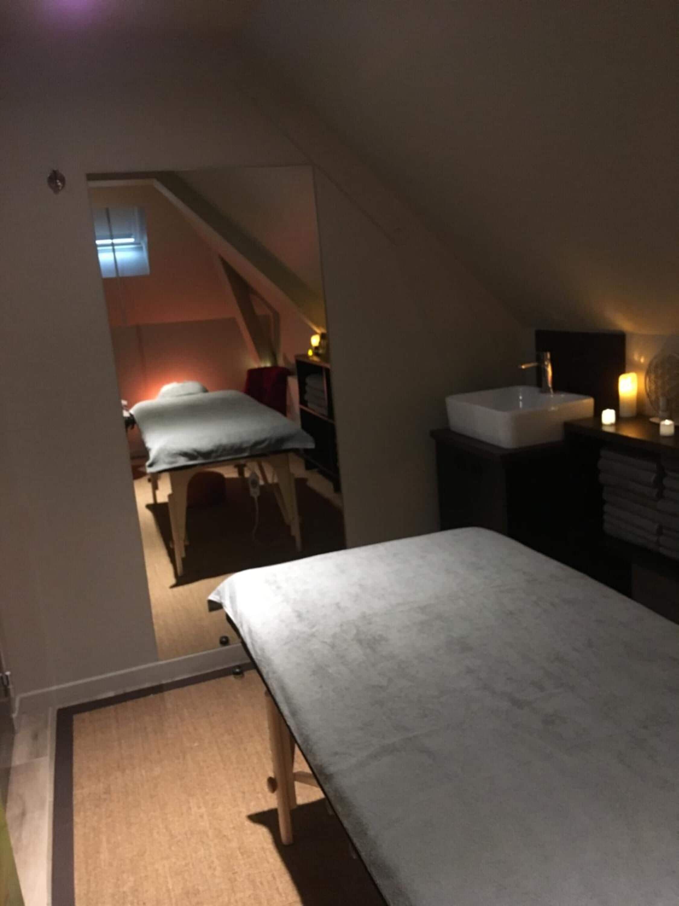 1 bedroom, hypo-allergenic bedding, in-room safe, desk