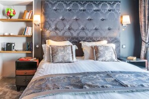 Hypo-allergenic bedding, in-room safe, desk, soundproofing