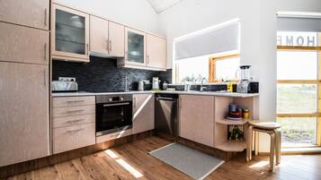 Comfort House, 3 Bedrooms, Sauna | Private kitchen | Full-size fridge, microwave, oven, stovetop