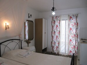 1 habitación, caja de seguridad en la habitación, wifi y ropa de cama