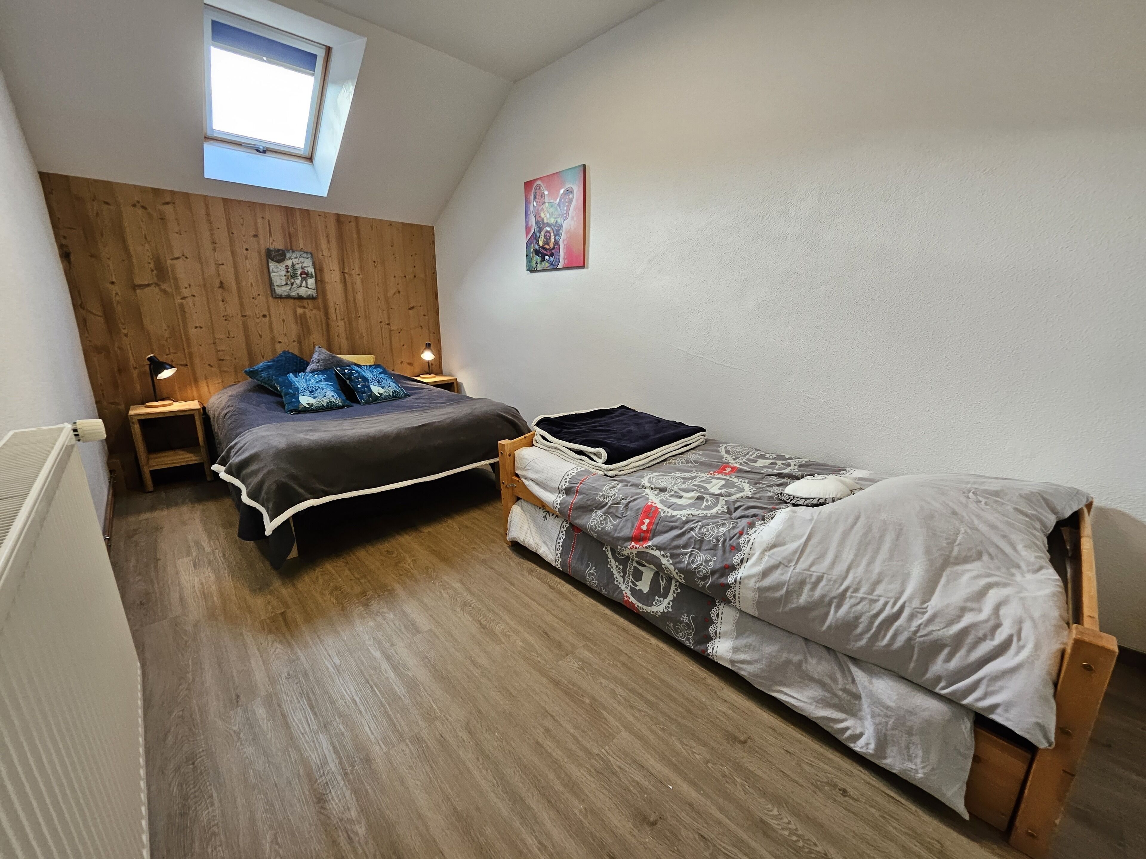 2 chambres, fer et planche à repasser, Wi-Fi gratuit, draps fournis