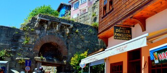 Yasar Marin Denizer Pansiyon