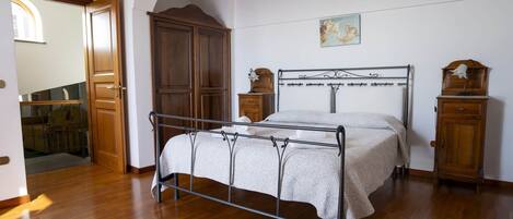 2 habitaciones y caja de seguridad en la habitación