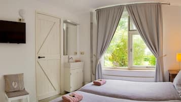 Cunas, wifi gratis y ropa de cama