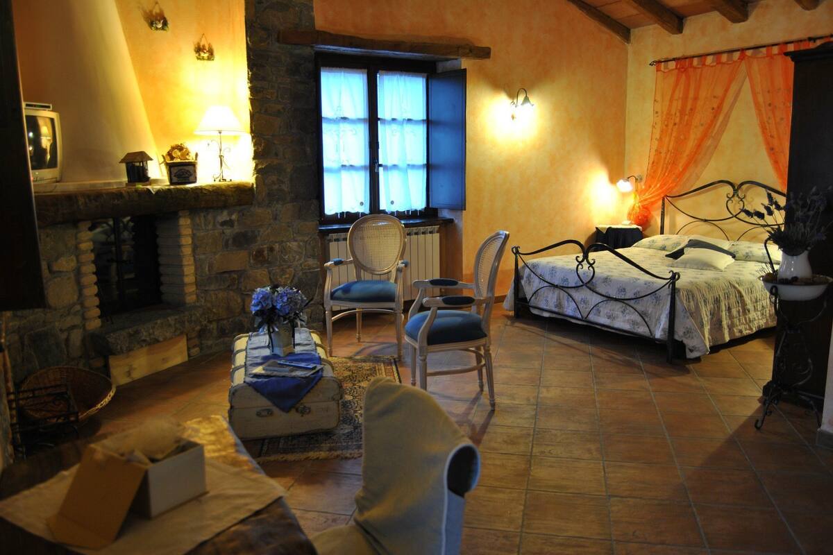Deluxe Double Room | In-room safe, desk, cribs (surcharge), rollaway beds (surcharge)