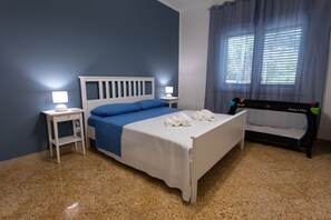 1 bedroom, iron/ironing board, WiFi, bed sheets - Villa Aurora Mondello Addaura - Addaura Apartment (Mondello - Addaura, Palermo)