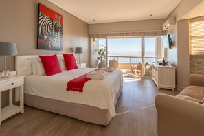 Luxury Suite | 이집트산 면 시트, 고급 침구, 미니바, 객실 내 금고