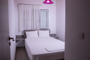 2 makuuhuonetta, silitysrauta/-lauta, Wi-Fi