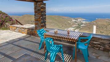 Villa, 3 Bedrooms | Terrace/patio