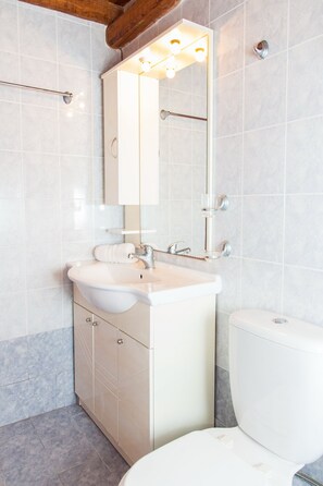 Villa, 3 Bedrooms | Bathroom