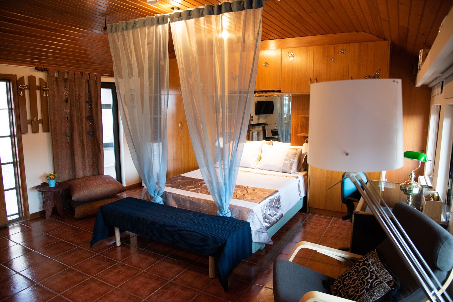 1 quarto, cofres nos quartos, ferros/tábuas de passar roupa, Wi-Fi