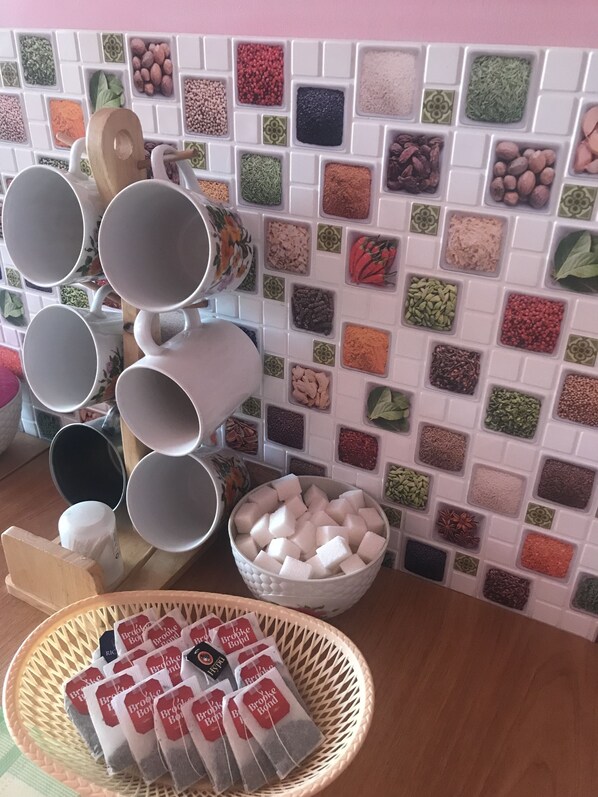 Réfrigérateur dans l'espace commun, micro-ondes dans l'espace commun