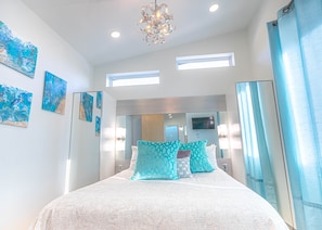 2 bedrooms, in-room safe, WiFi, bed sheets