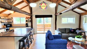 電視、壁爐、書籍、 辦公室