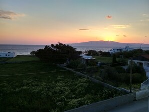 Exterior - Naxos is the Way (Naxos)