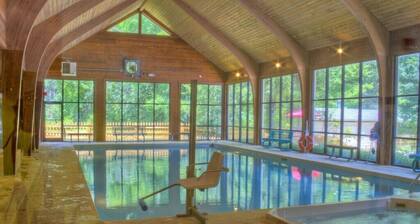 Tason entry Mountain View Emerald Crest Townhouse Sapphire Valley Resortissa
