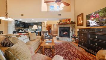 Télévision, cheminée