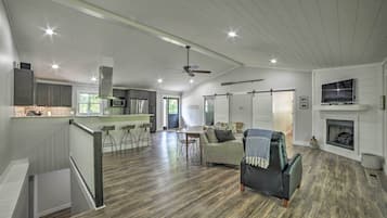 Télévision, lecteur de DVD, vidéothèque