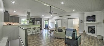 Lake Barkley Waterfront Home w/ Deck & Boat Dock!