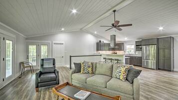 Télévision, lecteur de DVD, vidéothèque