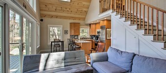 NIEUWE! Lakefront Meredith Home met privéstrand!