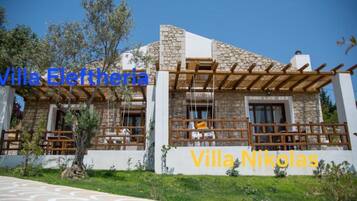 Colchones con efecto memoria, muebles diferentes y escritorio