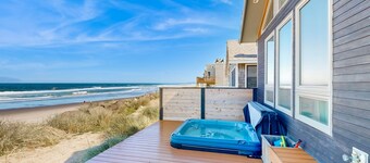 Nybyggt hus vid havet med otrolig utsikt, luftkonditionering och tillgÄng till stranden, 2 hundar OK!