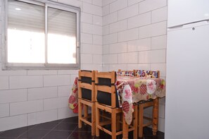 In-room dining - Chic T3 Akid Lotfi WIFI (Bir El Djir)