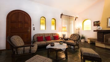 Villa, Private Pool | Living room