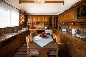 Villa, Private Pool | Private kitchen