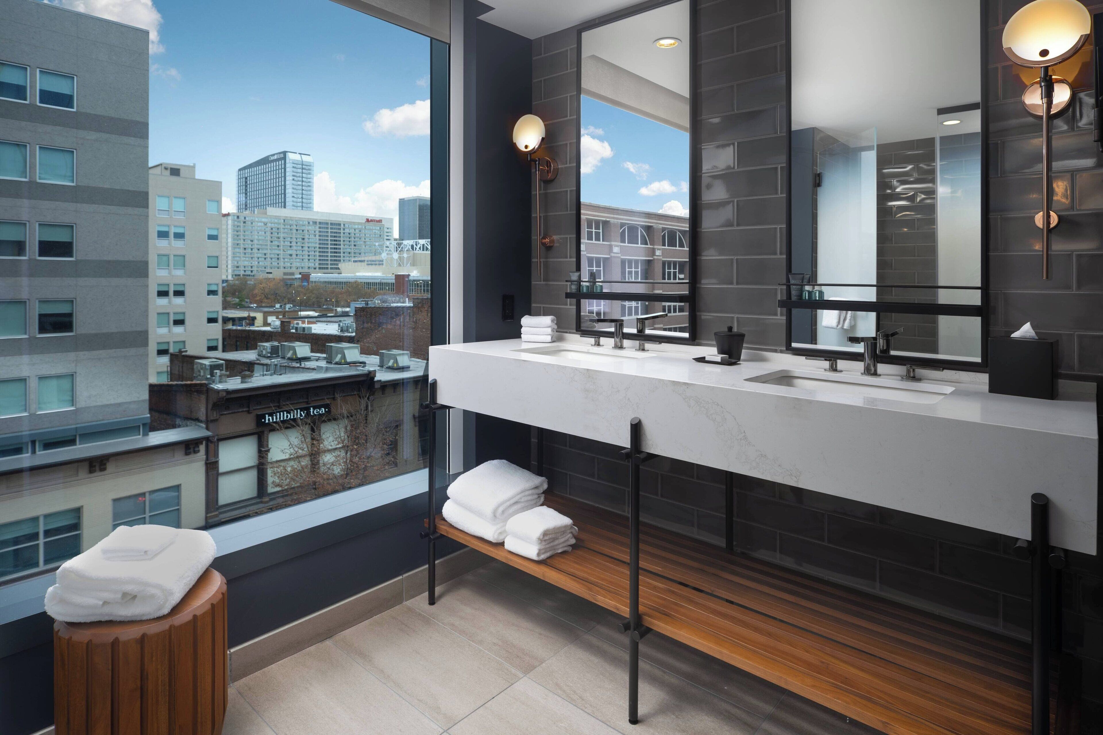 suite, 1 bedroom, non smoking, city view | premium bedding, pillow-top beds, in-room safe, desk