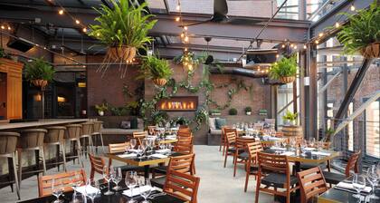 Hotel Distil, Autograph Collection