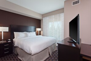 Pillowtop beds, desk, blackout drapes, iron/ironing board - Residence Inn by Marriott Seattle South/Renton (Renton)