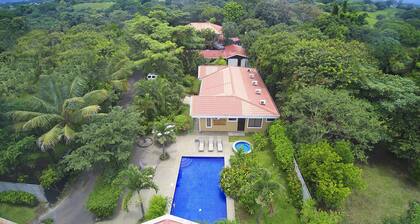 SJO Airport - Family Oasis