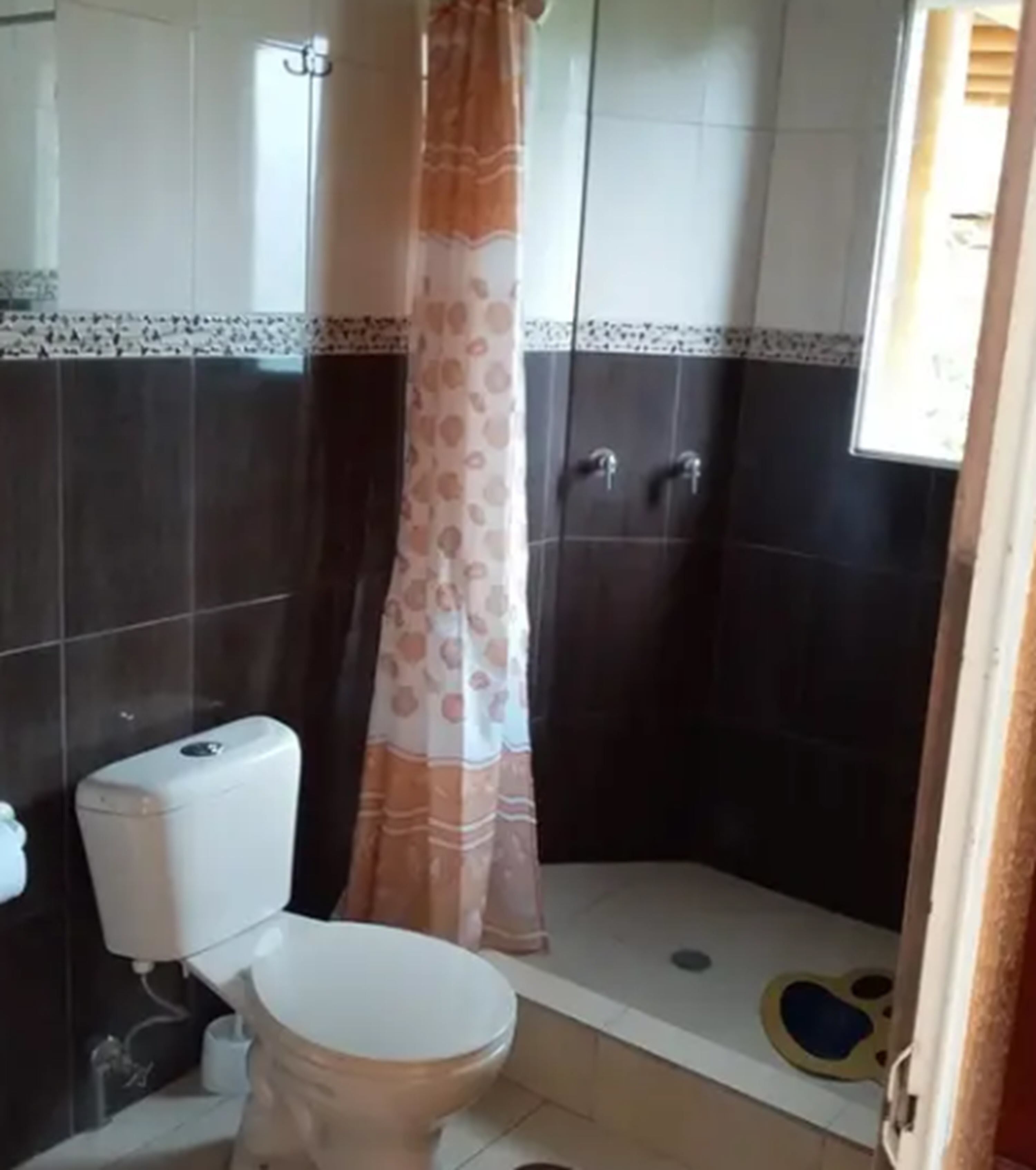 Family Cottage, Garden View | Bathroom | Shower, towels, toilet paper