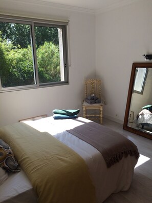 4 chambres, fer et planche à repasser, Wi-Fi, draps fournis