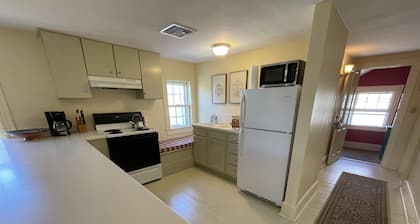Apartment in historic harbor overlooking the harbor