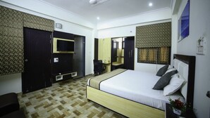 Unclassified image, 3 of 4, button - Hotel VIVID (Lucknow)