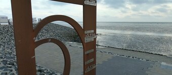 * NEW * Apartment with large balcony and dike view at the Perlebucht