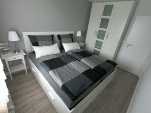 1 Schlafzimmer, Bügeleisen/Bügelbrett, WLAN