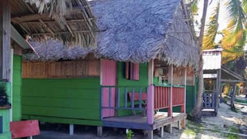 Panoramic Cabin, Ocean View | Bed sheets